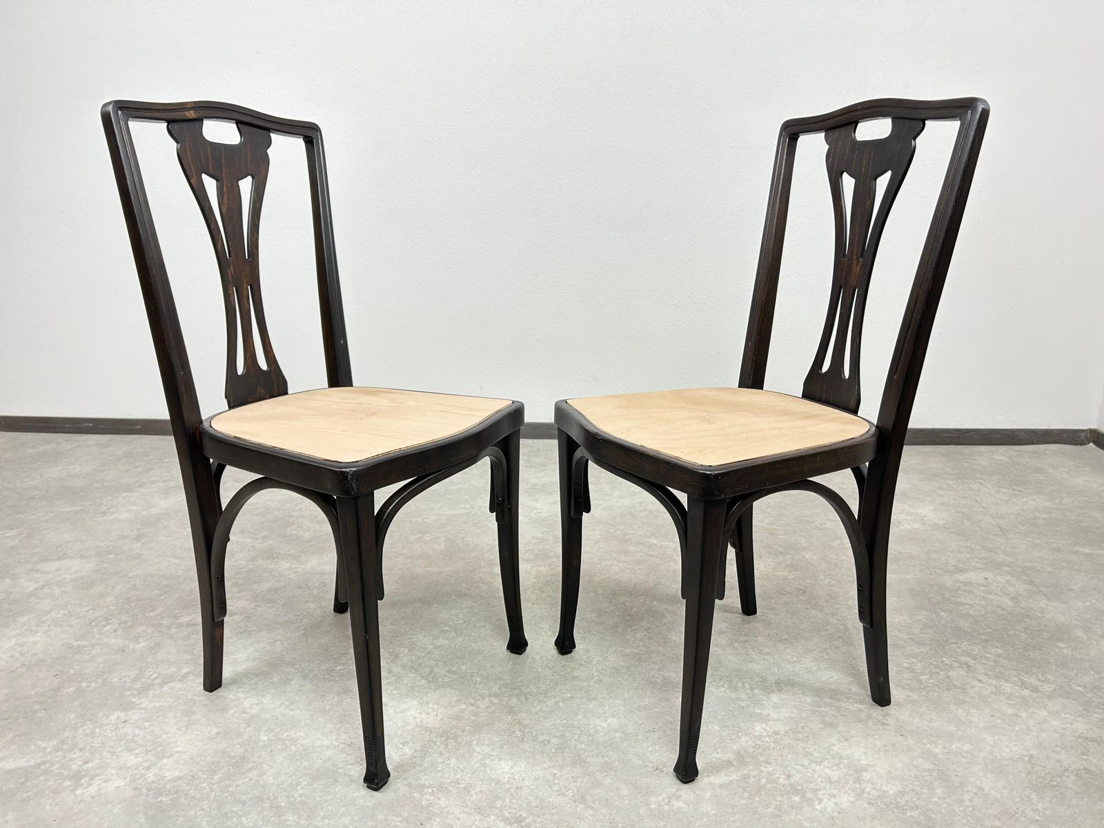 Set Of 6 Dining Chairs No.319 By J&J Kohn photo for sale