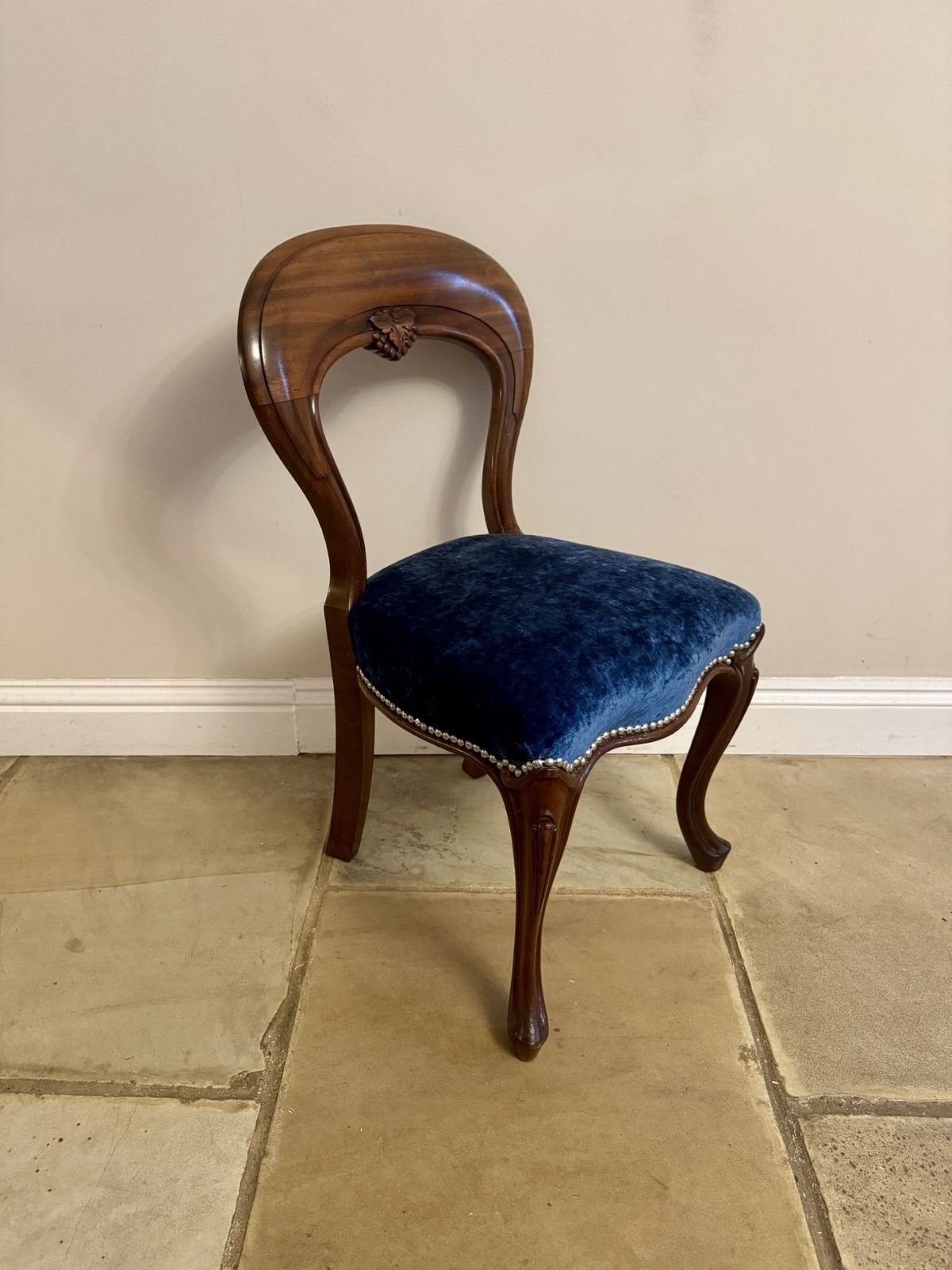 Fantastic Quality Set Of Four Antique Mahogany Dining Chairs photo 1800.0