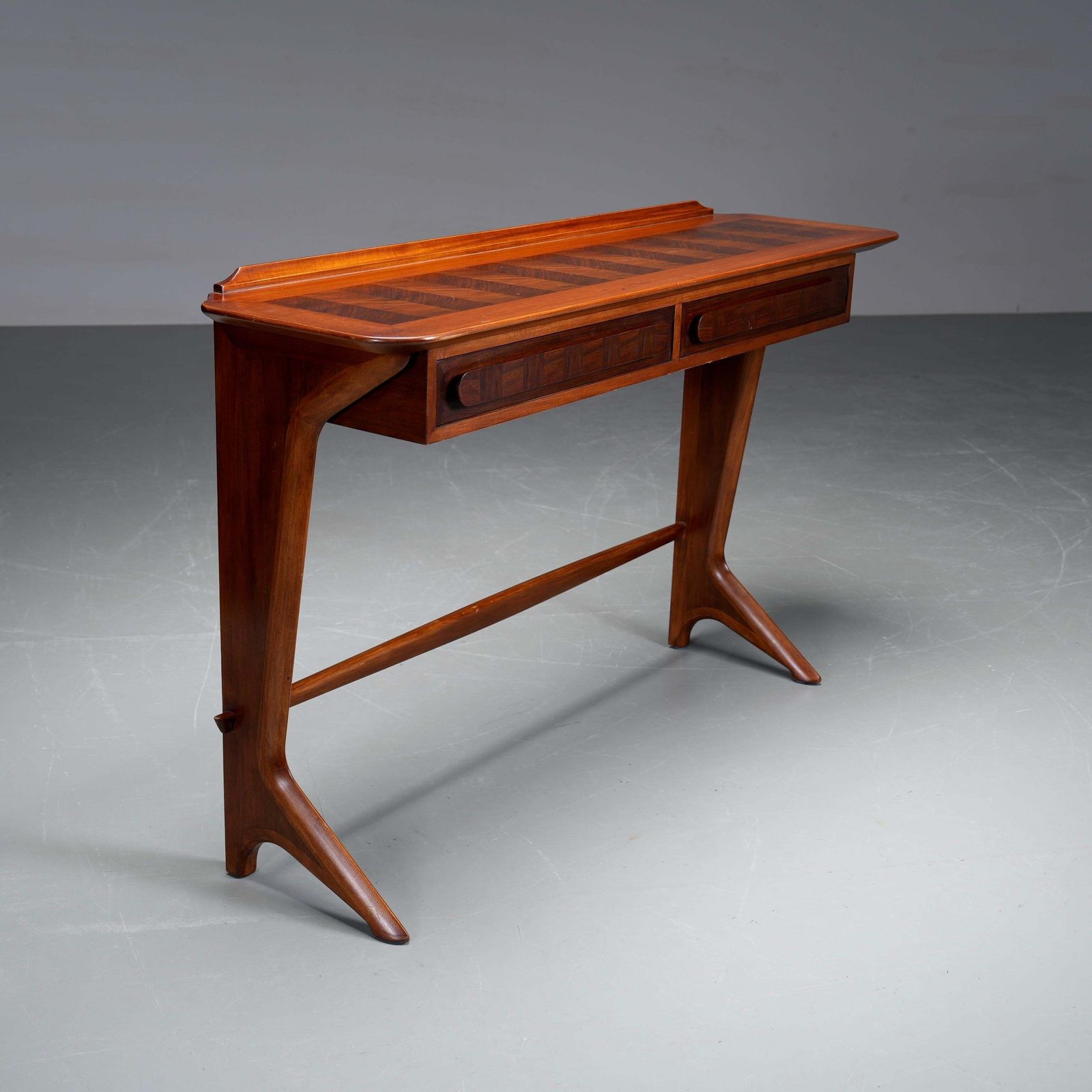 Ico Parisi Console In Walnoot En Kersenhout, Italië, Ca. Jaren 1950 photo furniture