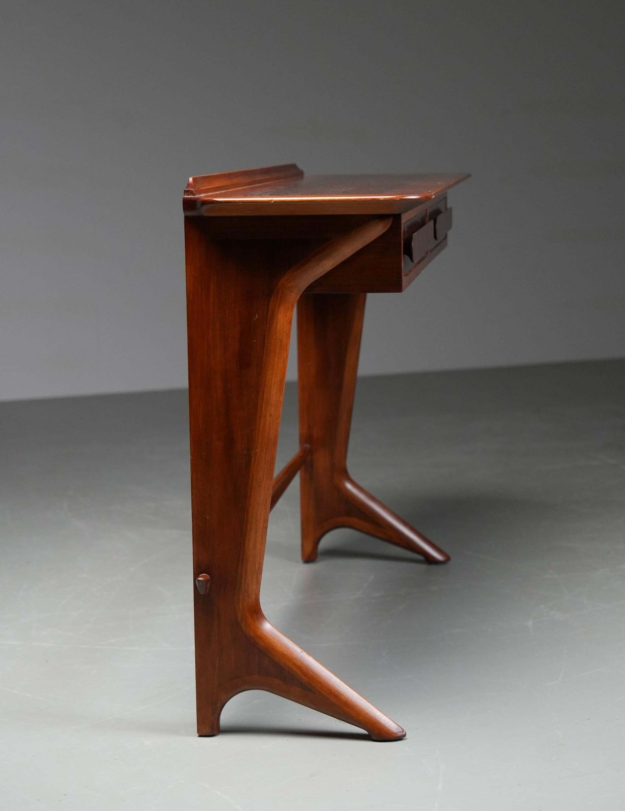 Ico Parisi Console In Walnoot En Kersenhout, Italië, Ca. Jaren 1950 photo for sale