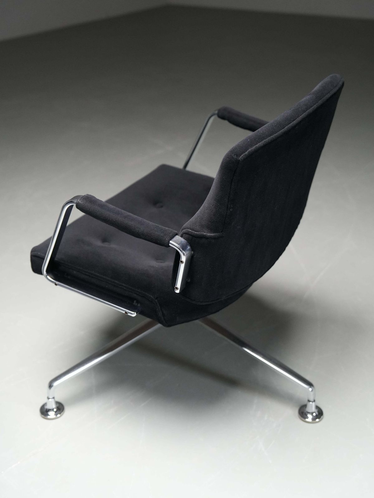 Set Of 4 Fk 84 Armchairs By Fabricius And Kastholm In Velvet And Metal, 1960's photo buy