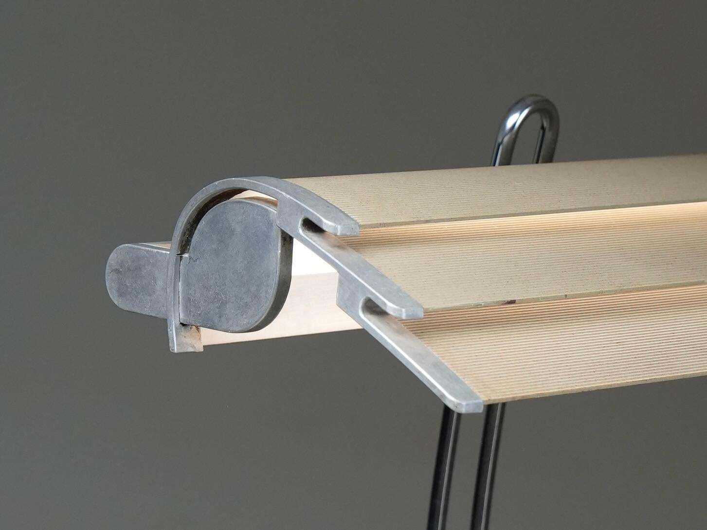 Verlichting Bureaulamp Van Gegoten Ijzer, Staal En Geribbeld Aluminium, Frankrijk, Ca. Jaren 1960 photo