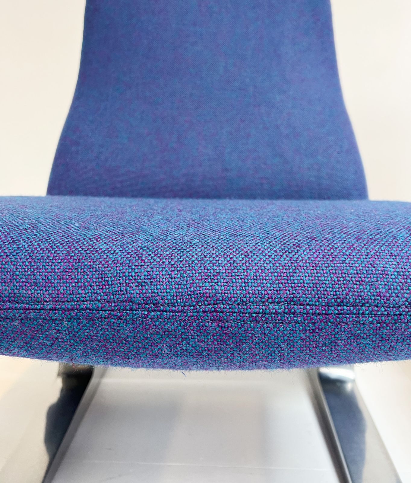 Reupholstered Artifort Concorde F780 Armchair, 1960s photo vinterior