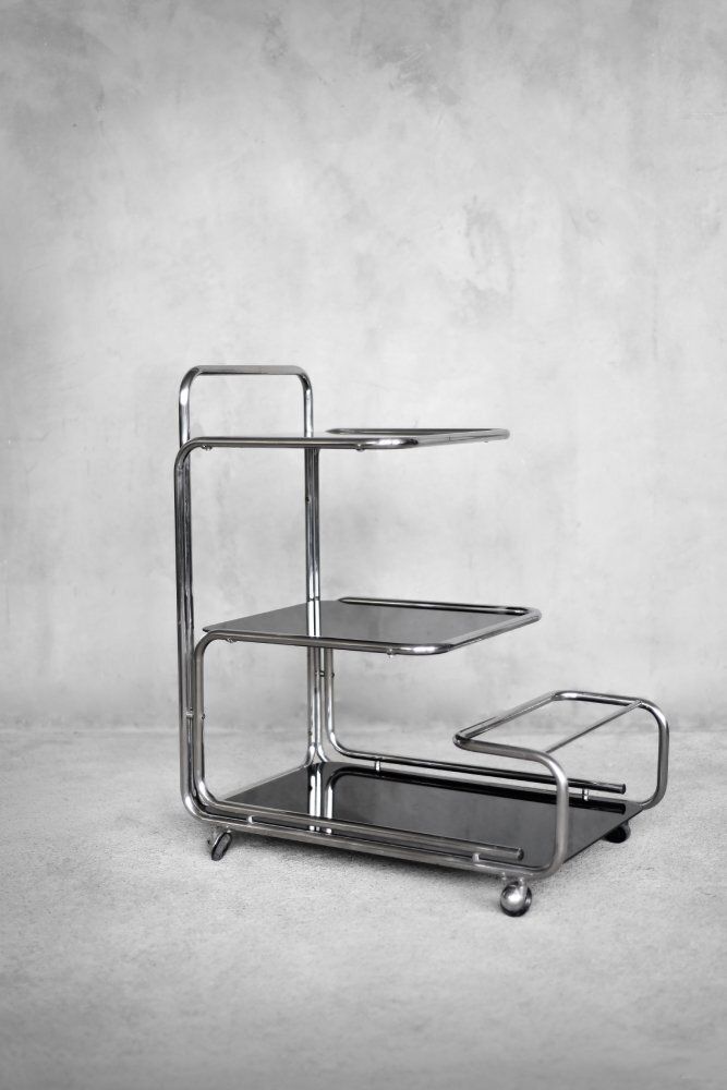 photo furniture Vintage Mid Century Modern Duits Bauhaus Serveerwagen Van Chroom En Glas, Ca. Jaren 1960