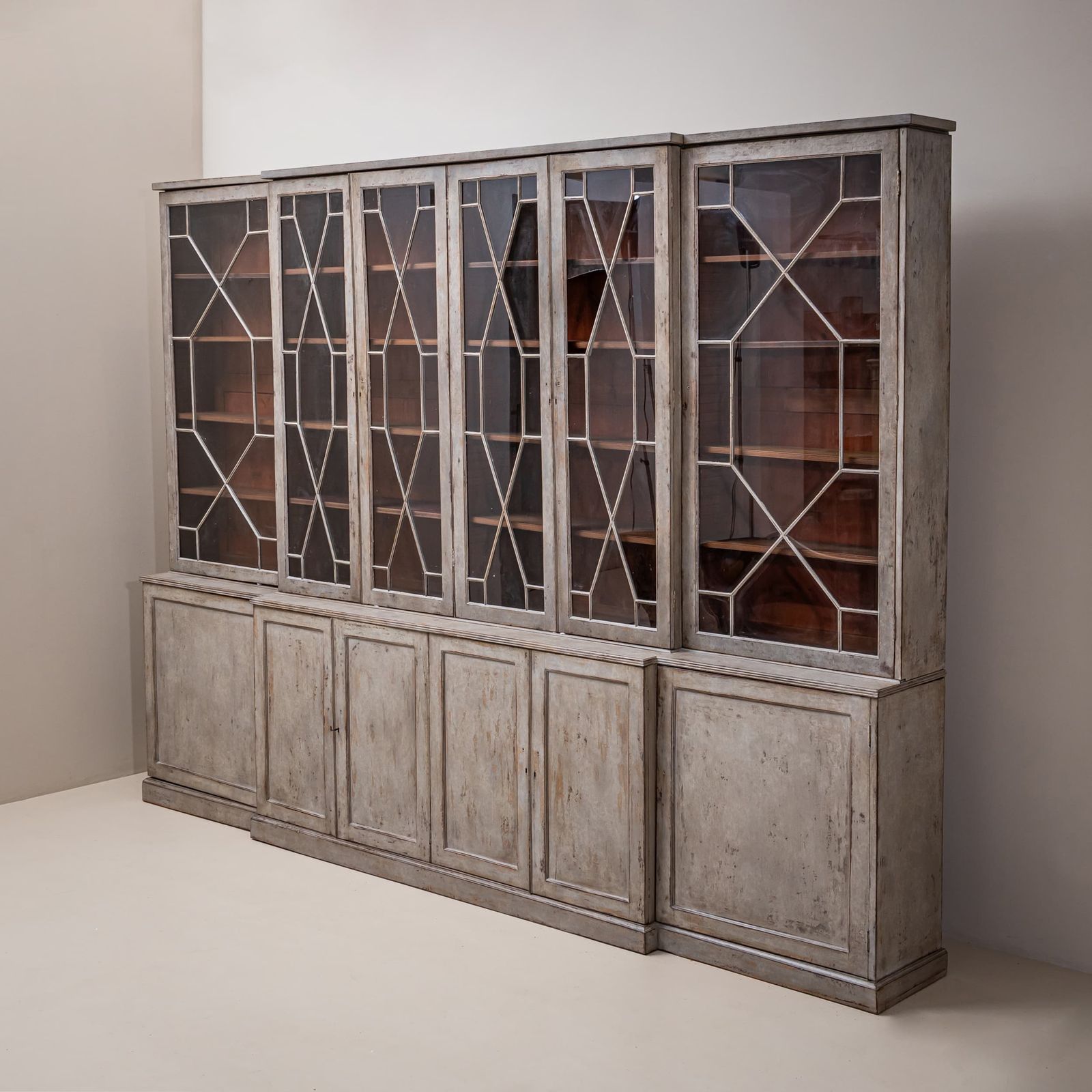 Large Chippendale Library Bookcase, England, Late 18th Century photo 13900.0