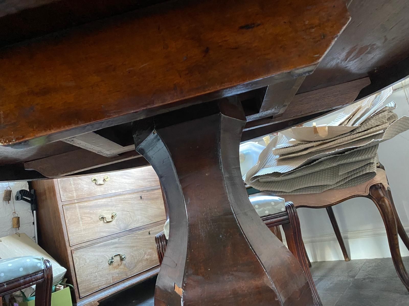 Antique Mahogany Tilt Table With 8 Chairs photo 575.0