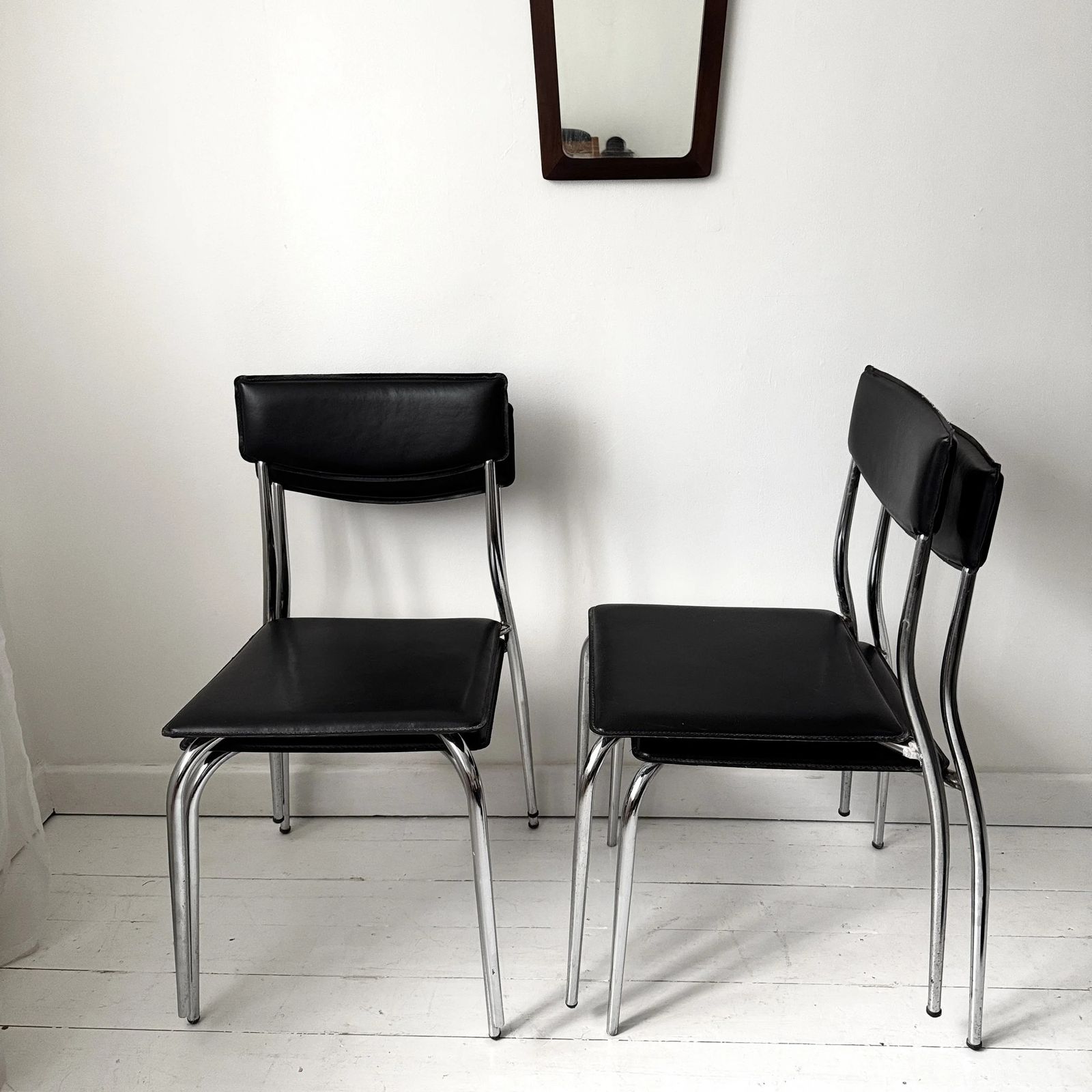 90s Tubular Chrome And Black Faux Leather Bauhaus Chairs 4