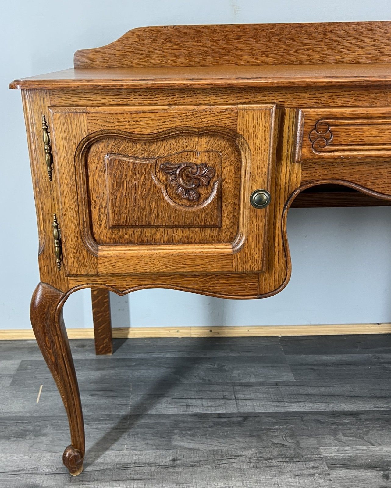 Cabinet Vintage French Louis XIV Oak Sideboard With Carved Cupboard Lot 4569 photo vinterior