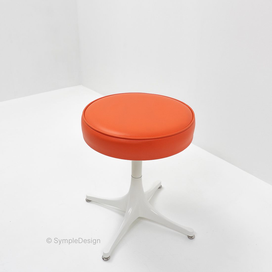 George Nelson Swivel Pedestal Stool For Herman Miller, 1970s (1) photo furniture