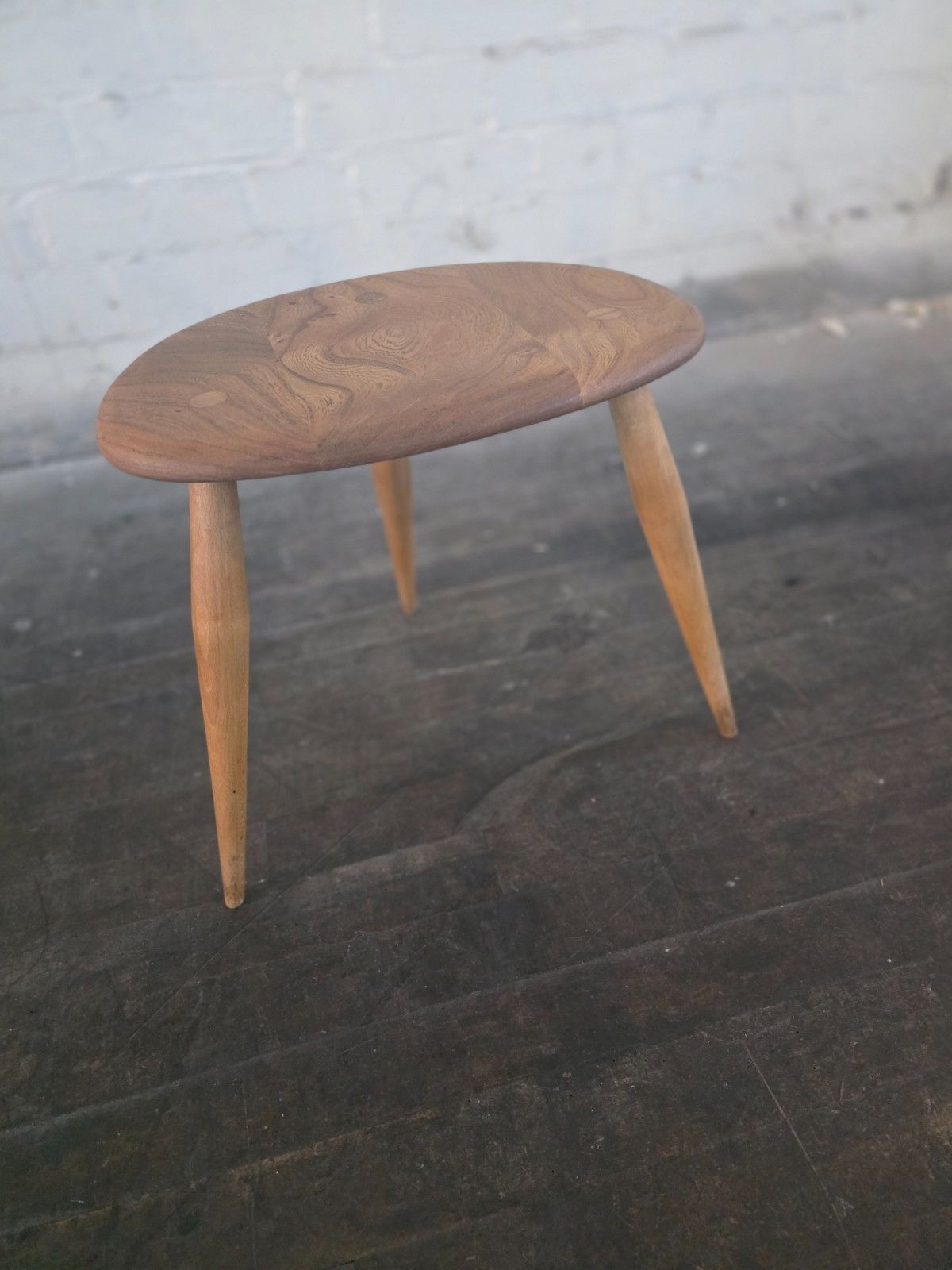 475.0 Ercol Mid Century Blonde Pebble Nest Of 3 Tables photo