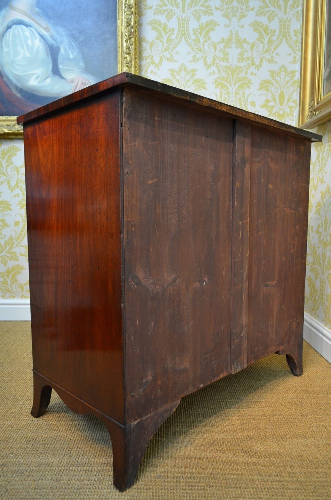 A Beautiful Regency Mahogany Bowfronted Chest Of Drawers photo Furniture