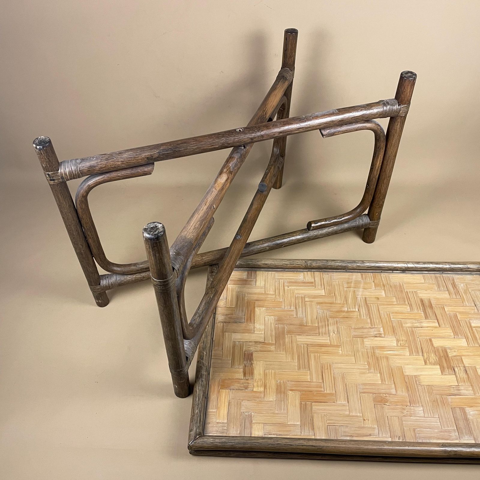 photo furniture Vintage Bamboo Rattan Table Woven Boho Side Table Glass Top Fold Down Mid Century Accent Tropical Furniture Natural Wood Home Decor.
