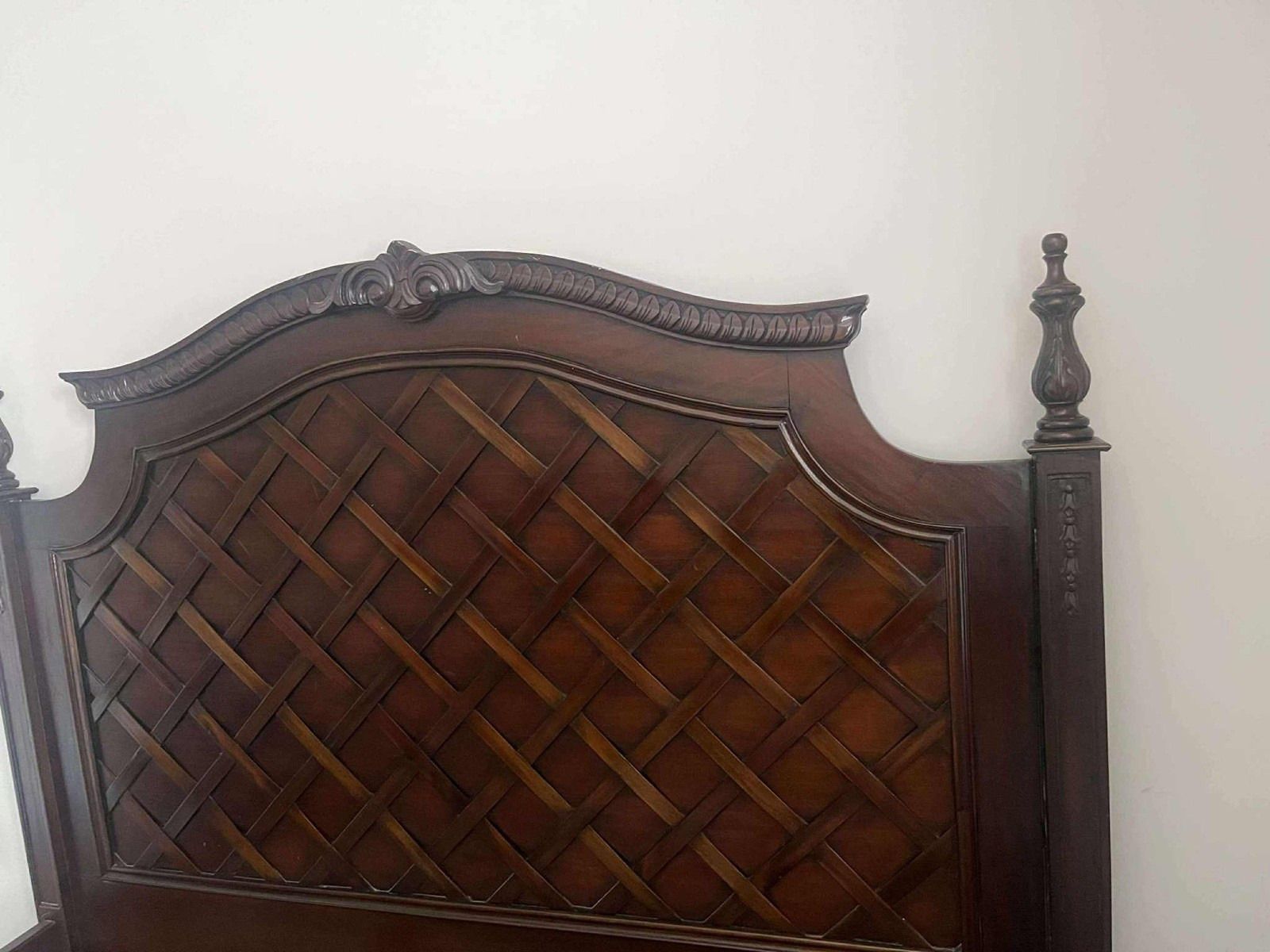 Stunning Oak Carved Dark Wood Vintage French Super King Size Bed photo furniture