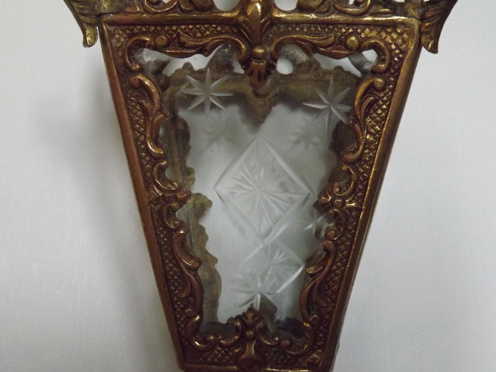 photo vinterior Antique French Bronze Wall Lamp Hanging Mini Lantern Etched Starburst Glass Panels