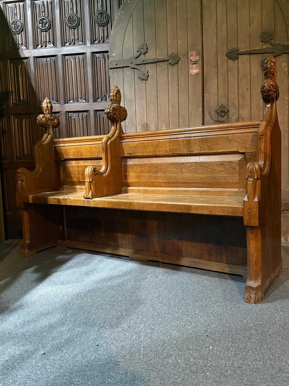 Antique Hand Carved Gothic Oak Bench – Church Pew / Hall Seat photo vinterior