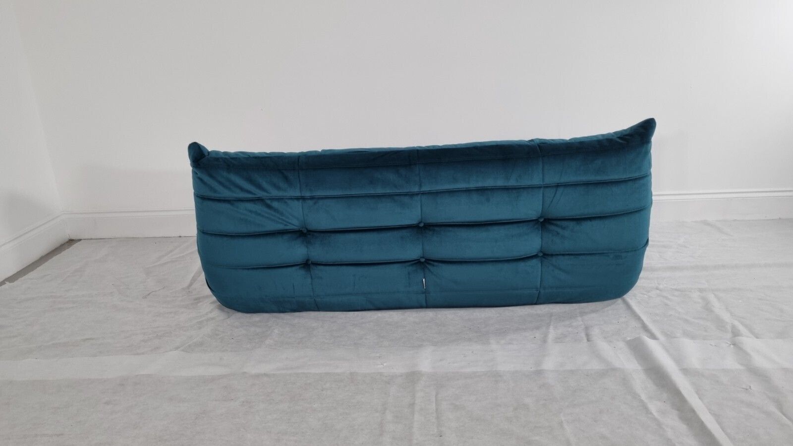3180.0 Ligne Roset 3 Seater Togo In Green Teal Velvet Immaculate Condition photo
