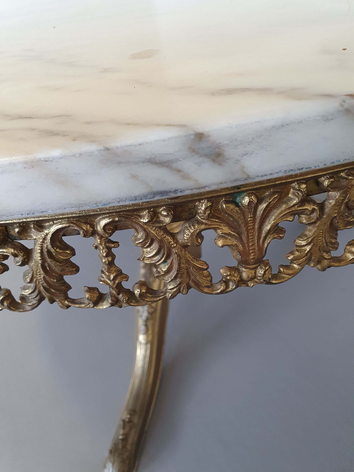 1960s Marble Coffee Table. Marble Top / Fire Gilded Base With Many Details photo buy