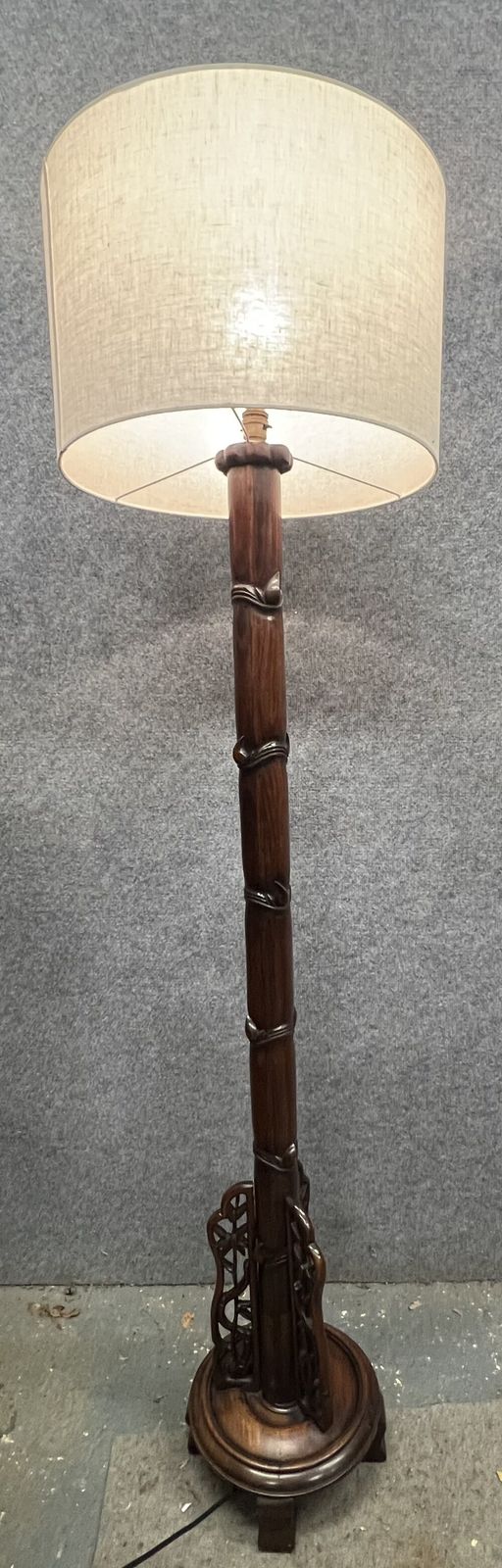 Chinese Standard Lamp, 1920s, Vintage