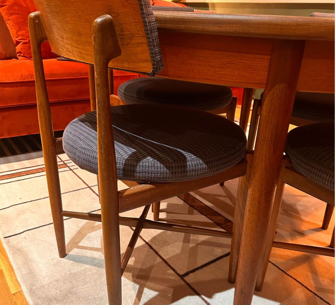 G Plan Extendable Round Table And Chairs photo furniture