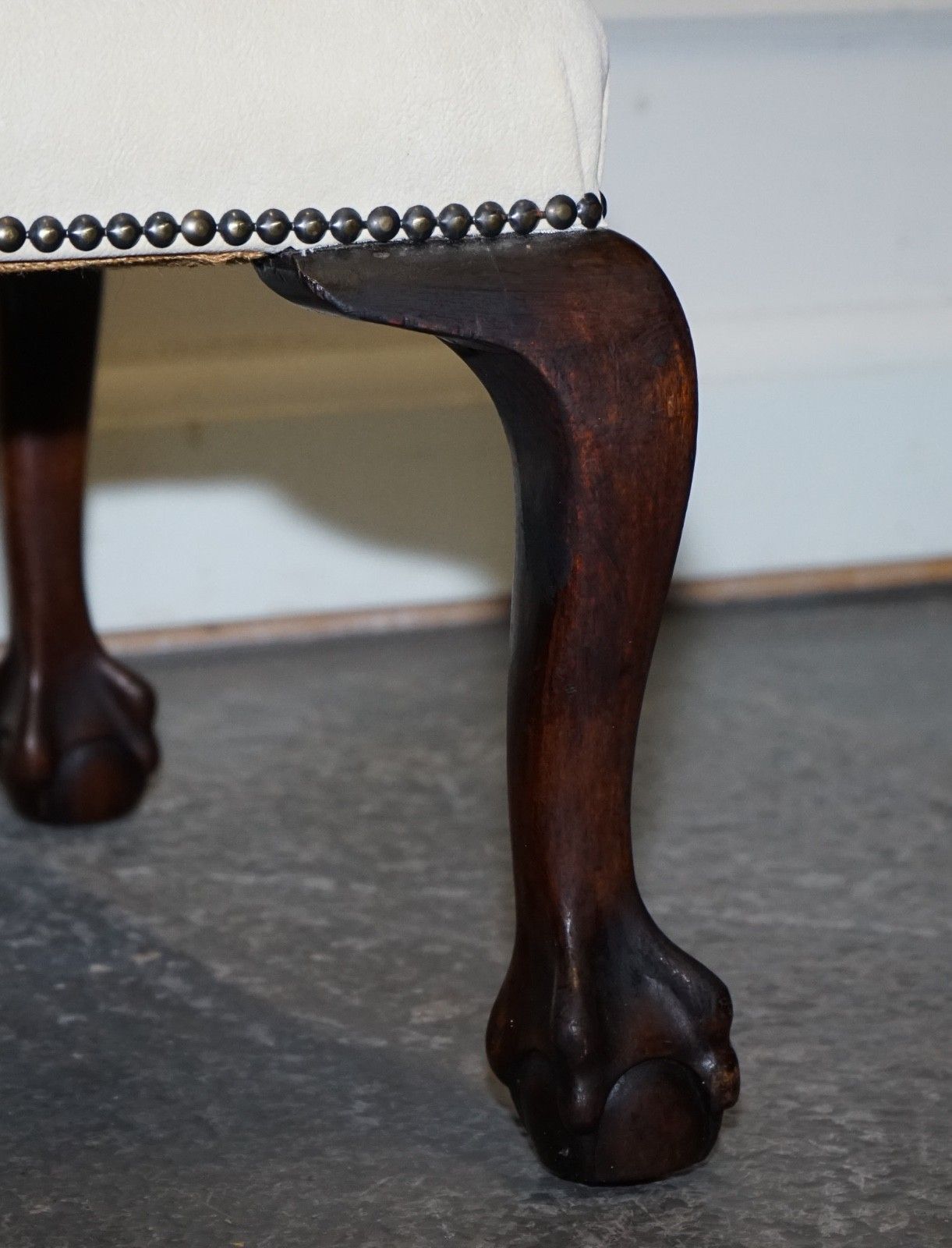 Antique Early Victorian Claw And Ball Feet Footstool With White Suede Top photo Furniture