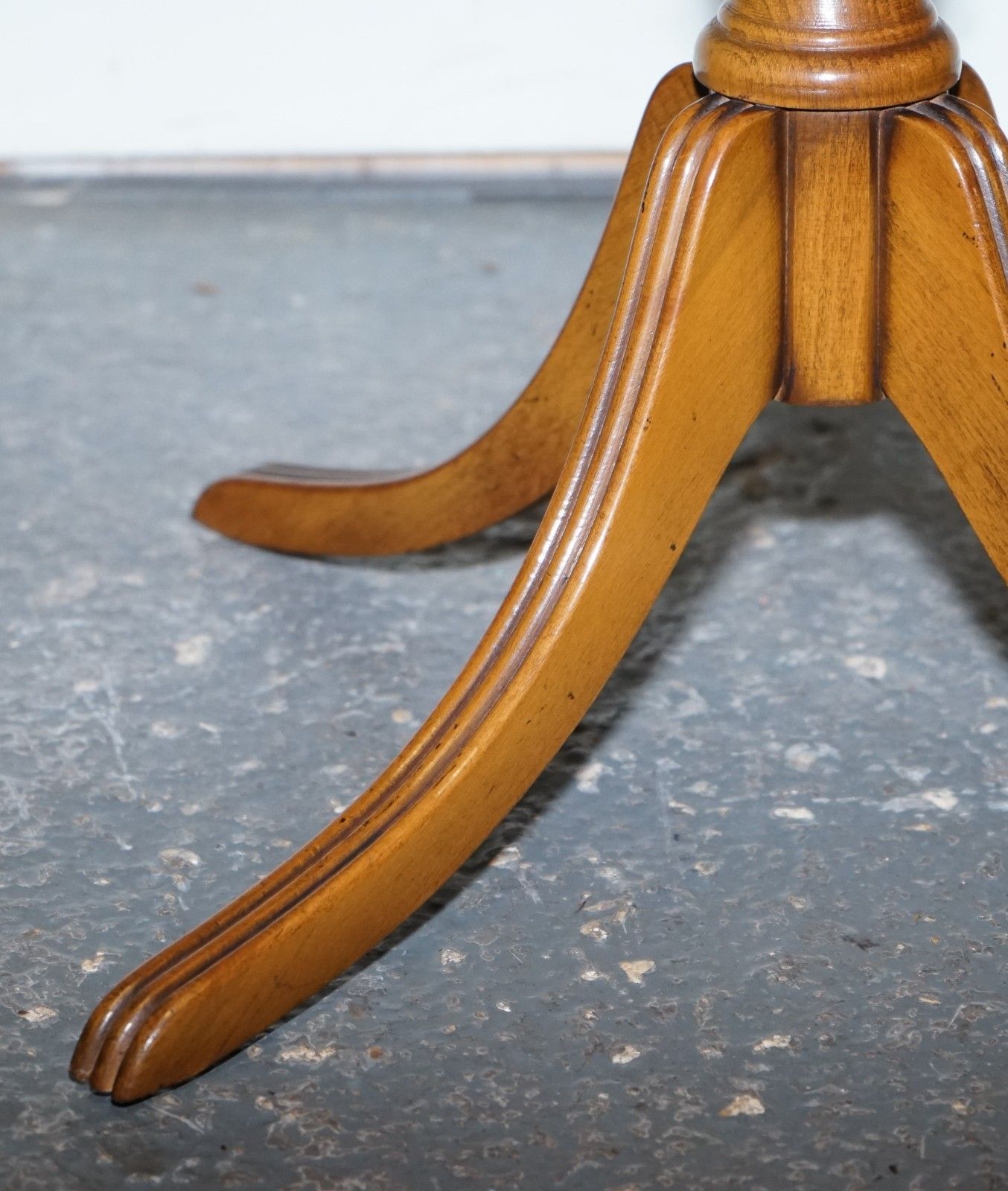 Vintage Yew Wood Side End Wine Lamp Table photo buy