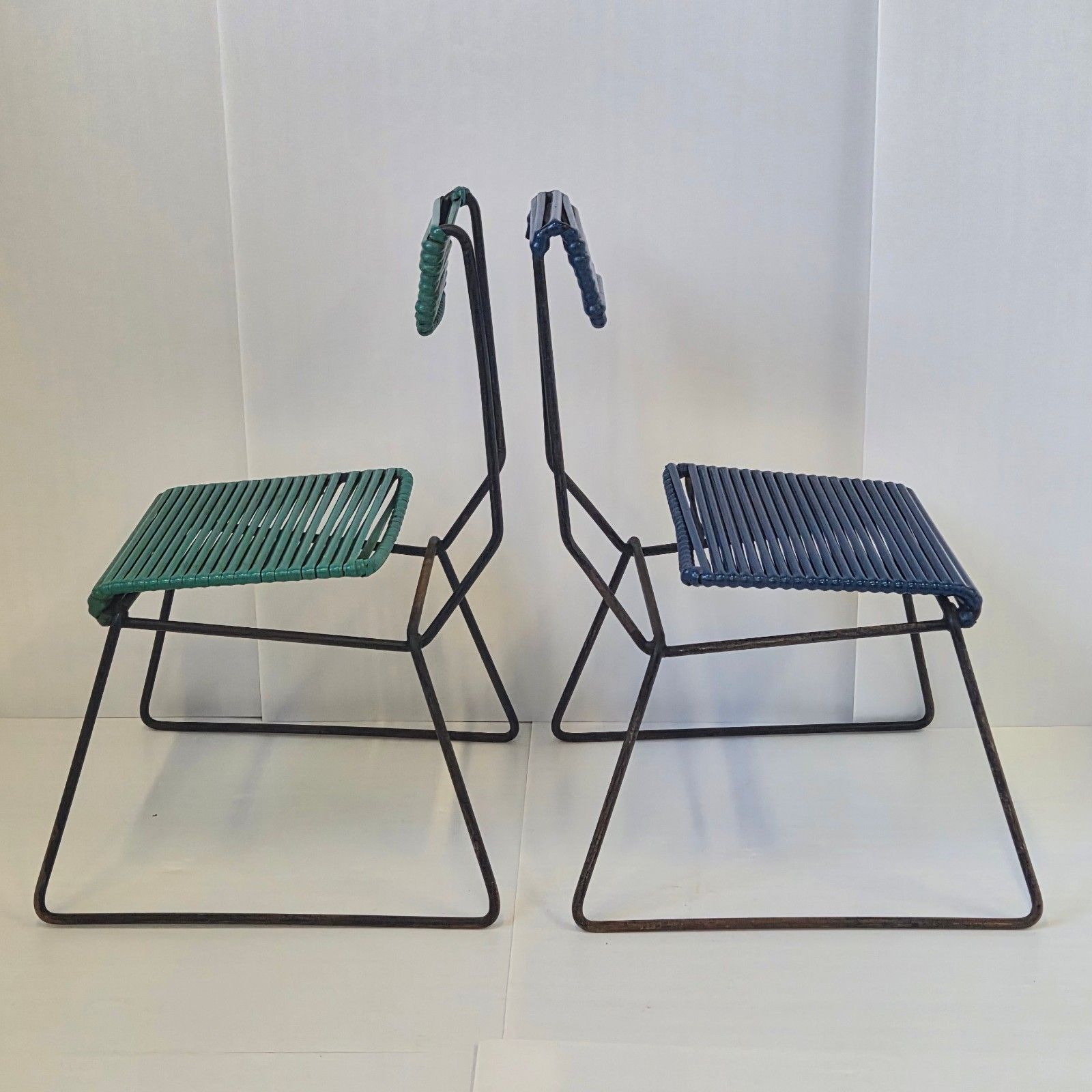 Vintage 1950s Metal & Plastic Scoubidou 50s Rockabilly Set Of 3 Chairs photo for sale