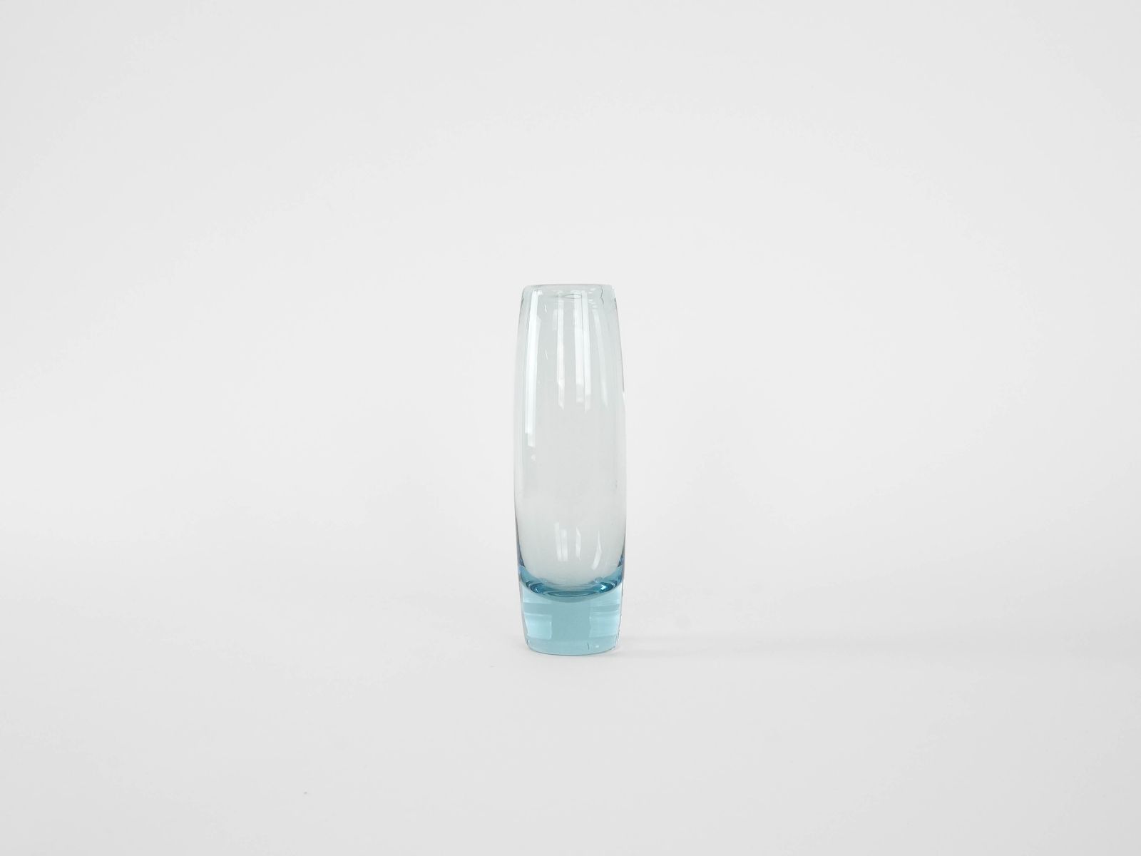 Glazen Vaas, Deens Design, Ca. Jaren 1950, Fabrikant: Holmegaard, Ontwerper: Per Lütken photo for sale