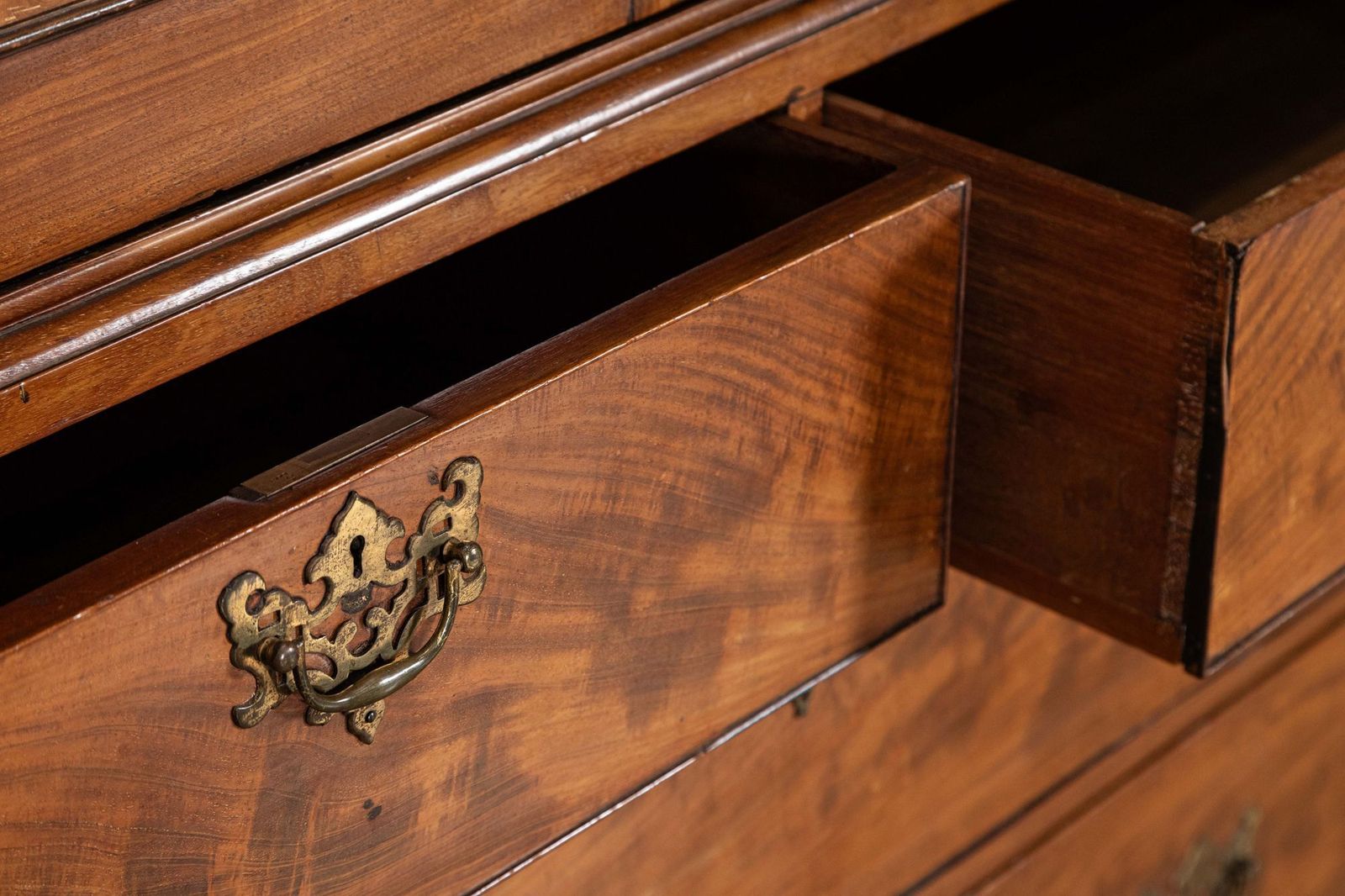 photo for sale English George III Walnut Linen Press