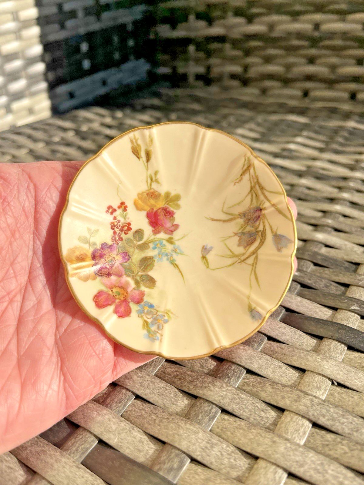 Rare Antique C1901 Royal Worcester Blush Ivory Floral Bouquet Scalloped Pin Dish photo vintage