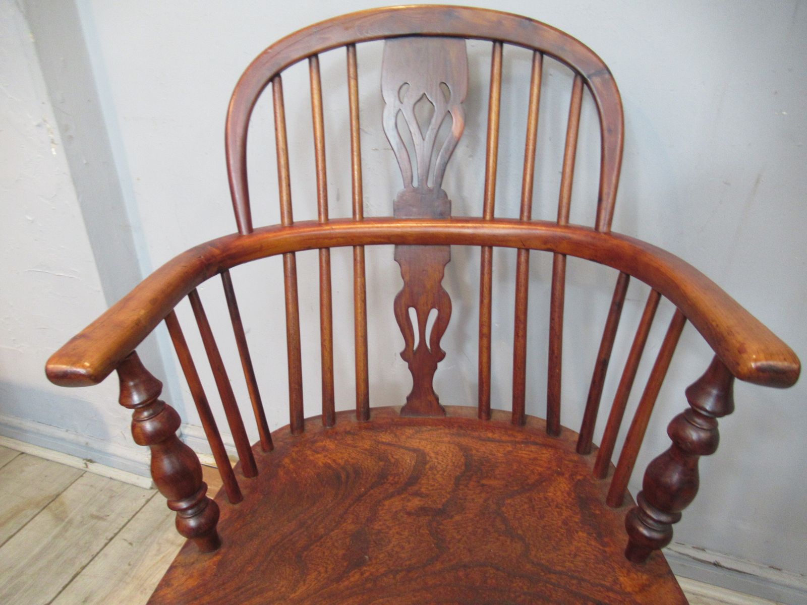 Antique   19th Century Yew Wood Windsor Arm Chair photo vinterior