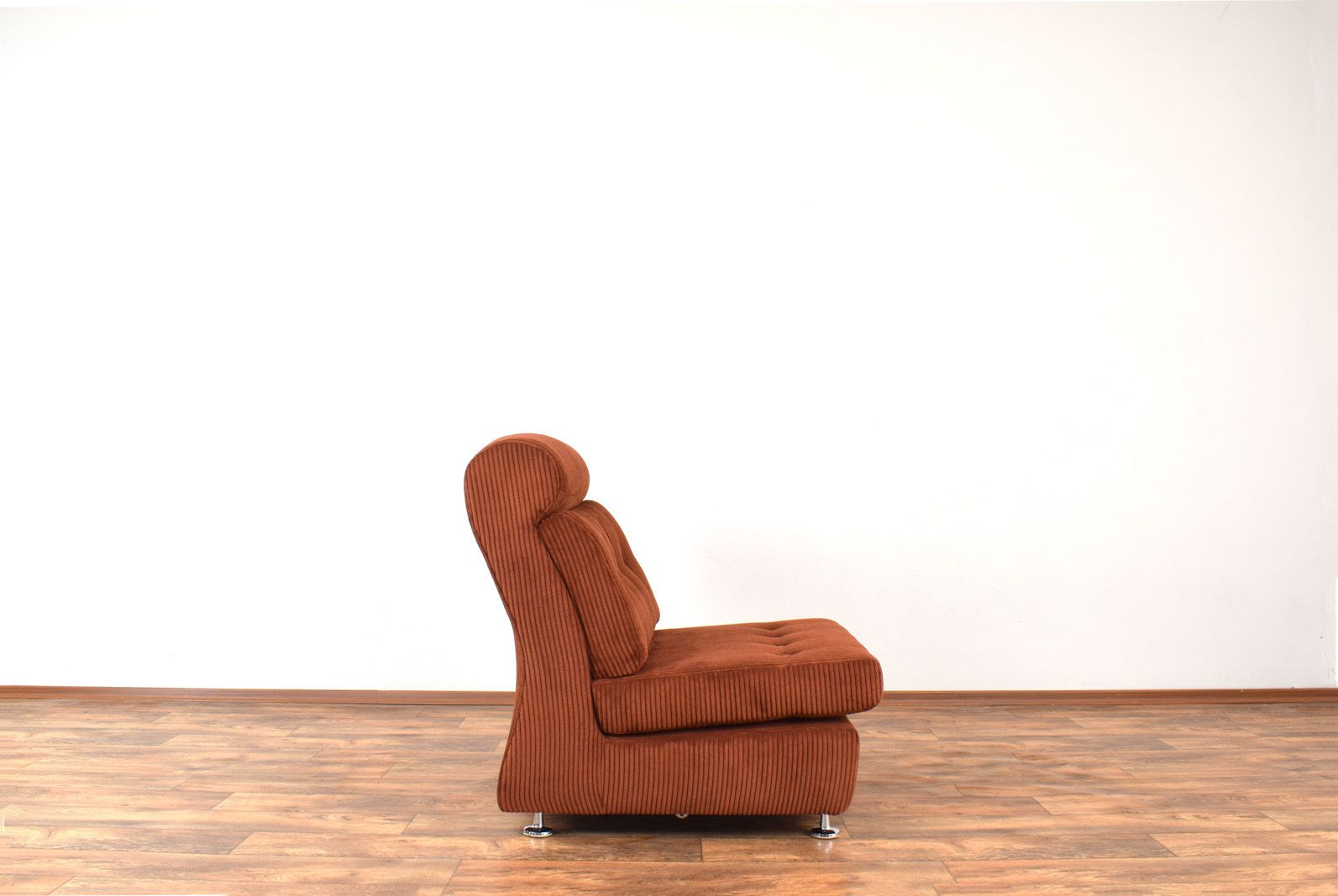 Mid Century Italian Lounge Chairs, 1970s, Set Of 2 photo vintage