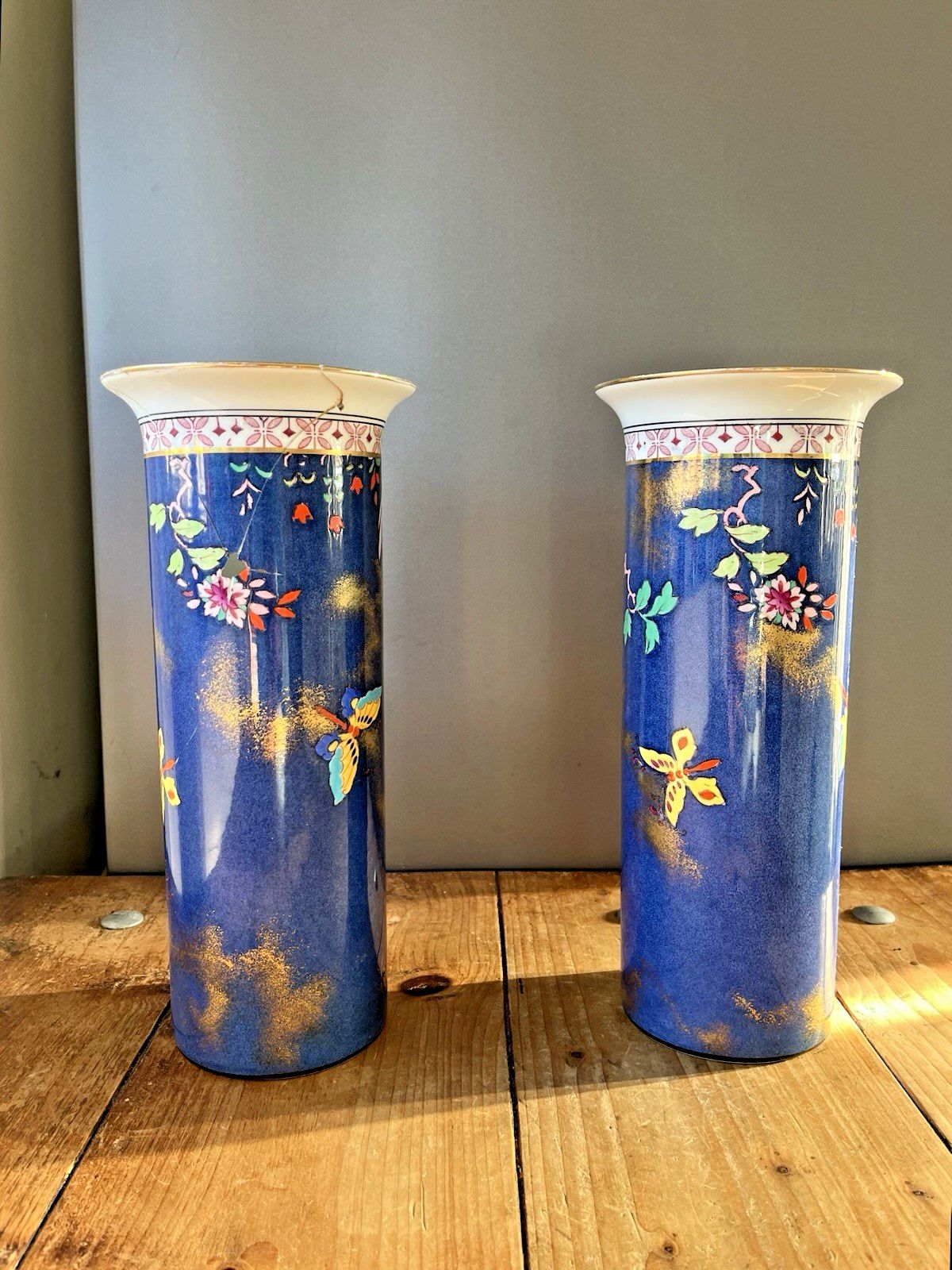 Superb Pair Of Art Deco Falcon Ware Parrot Butterfly Mantel Vases Carlton Style photo buy