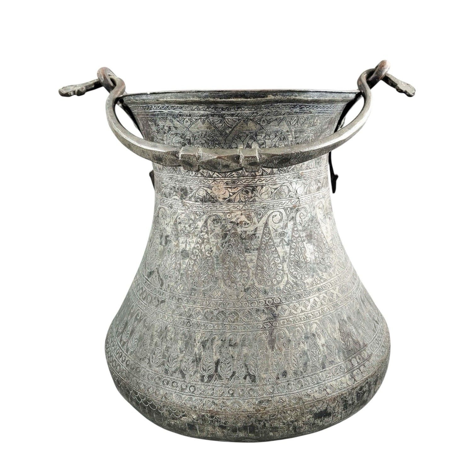 Ritual Vessel, Persia, 18th C – Hand Engraved Bronze āb Zan, Museum Quality photo vinterior