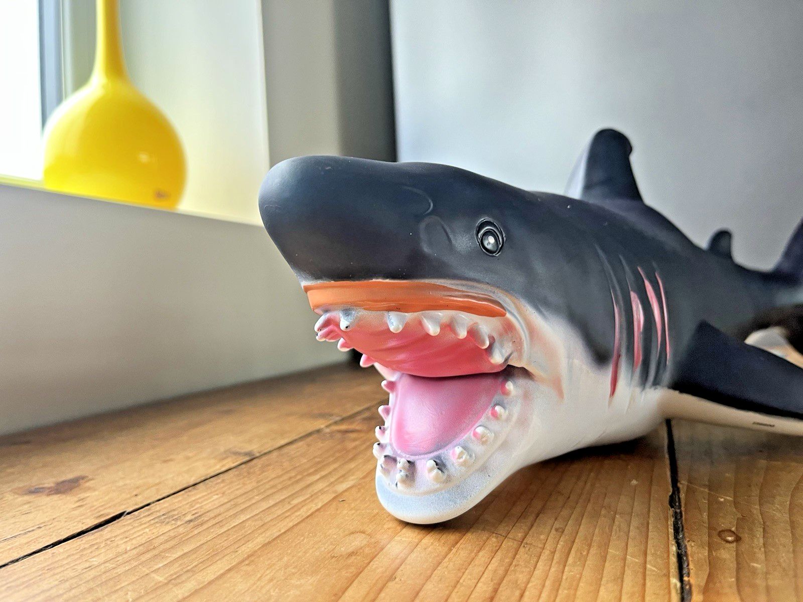 photo furniture Large 20" Vintage Fast Champ Ind Ltd Hongkong Rubber Great White Shark Jaws Prop