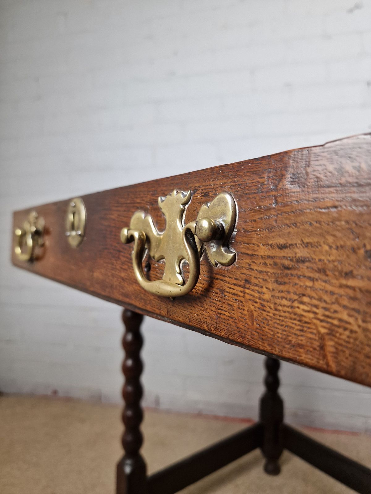 18th Century Oak Bobbin Turned Side Table photo 1150.0