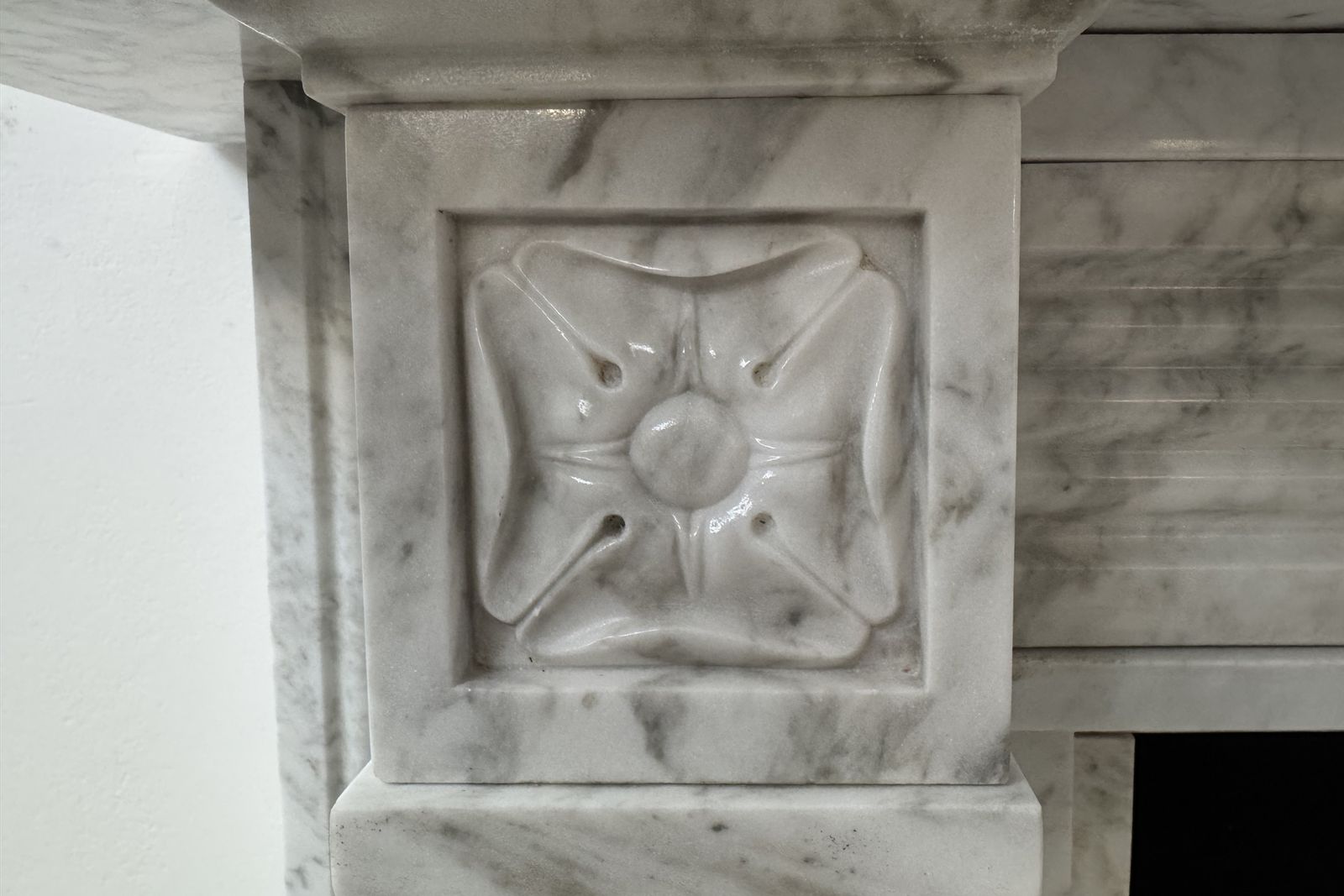Antique Georgian Pillared White Marble Fireplace Surround. photo 14000.0