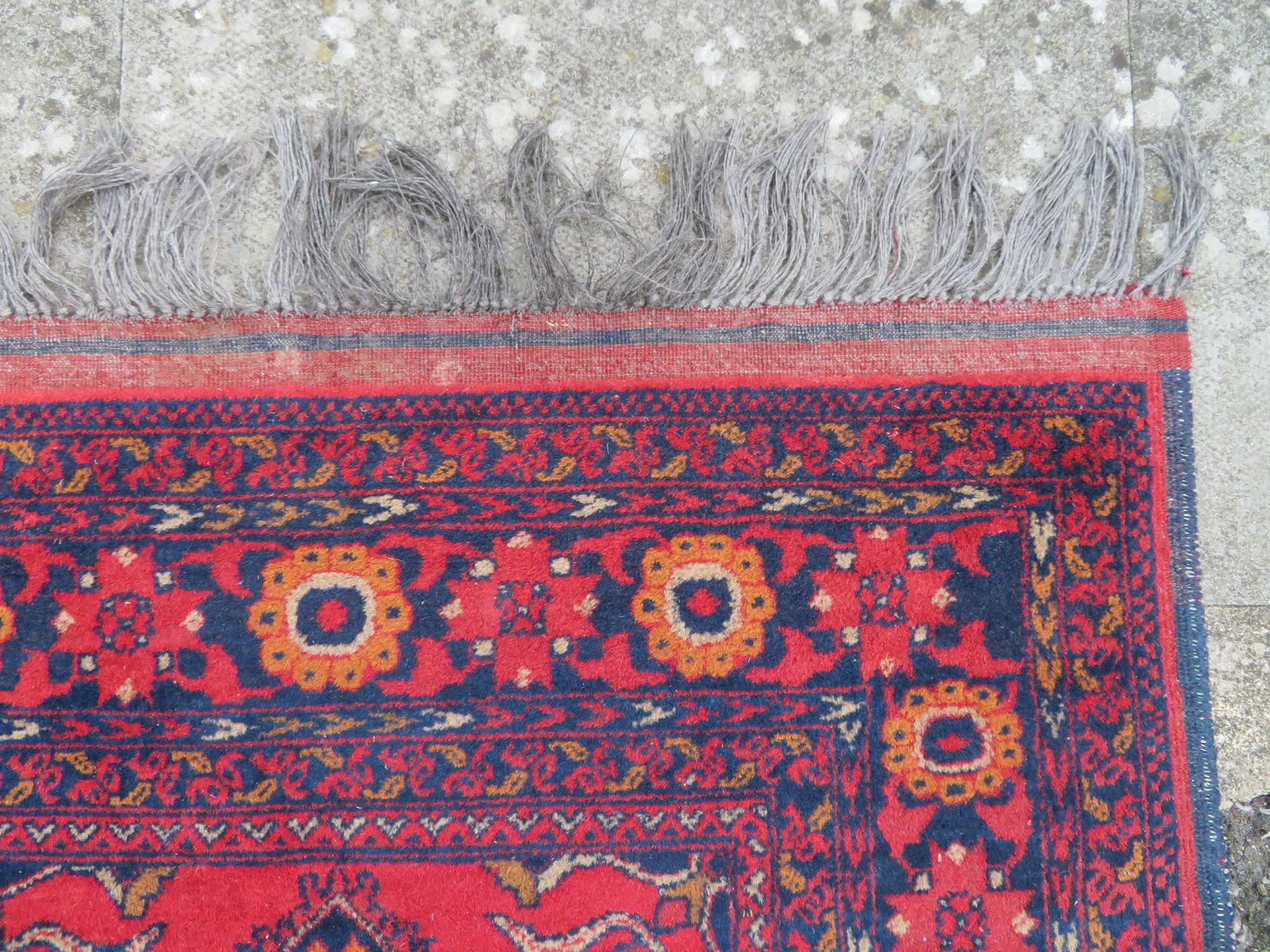 photo vinterior Afghan Herat Rug. West Afghanistan. 153cm X 99cm.