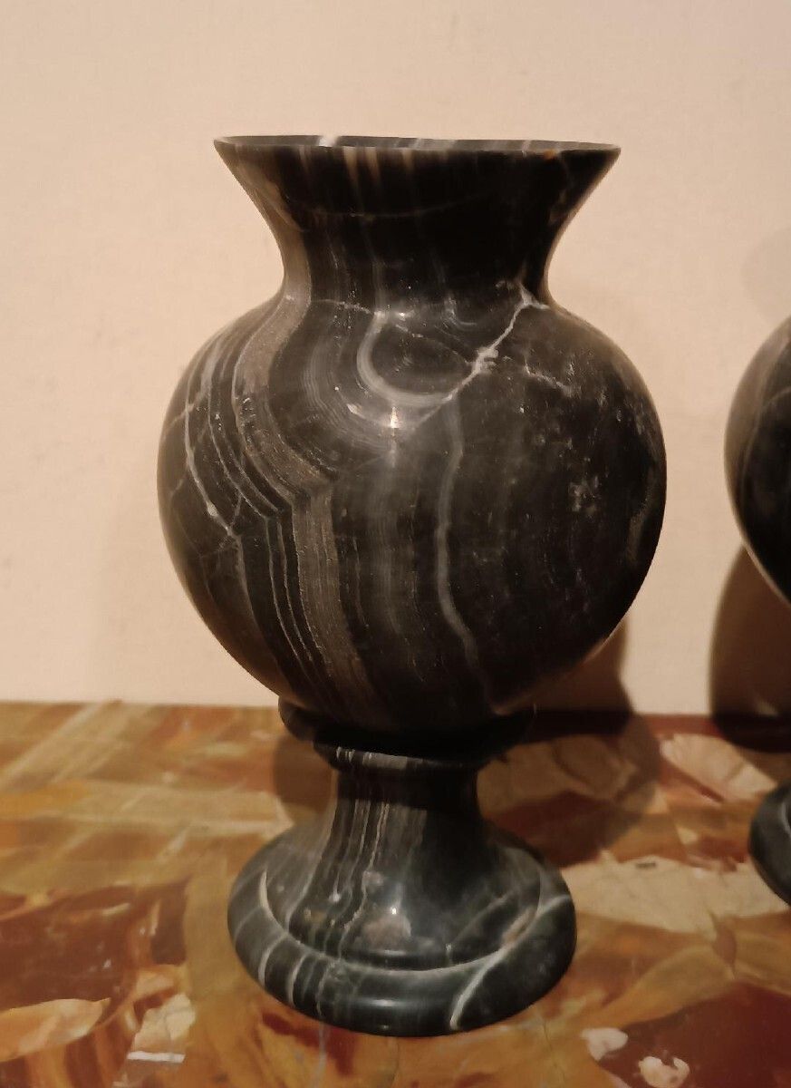 Pair Of Black Serpentine Marble Urns, Early 20th Century, Empire Style photo 369.0
