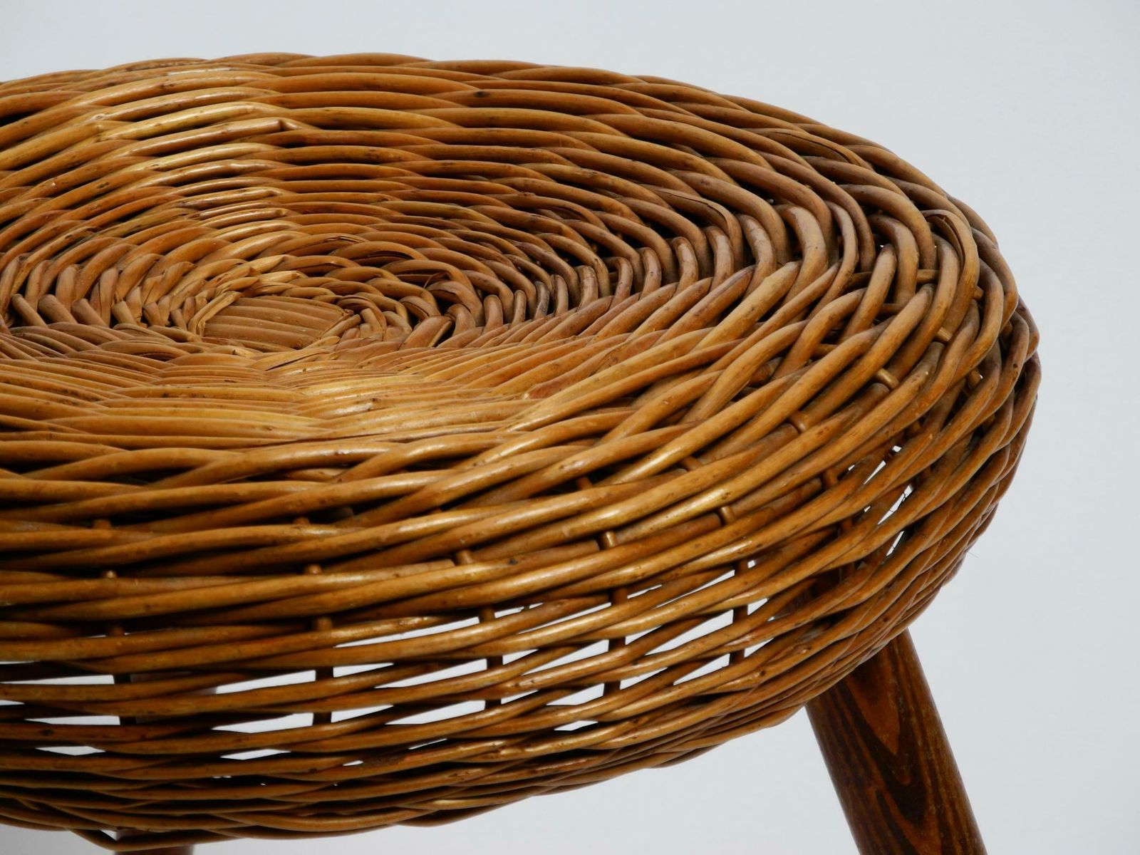 photo vinterior Original Large Mid Century Modern Rattan Stool With Wooden Legs By Tony Paul