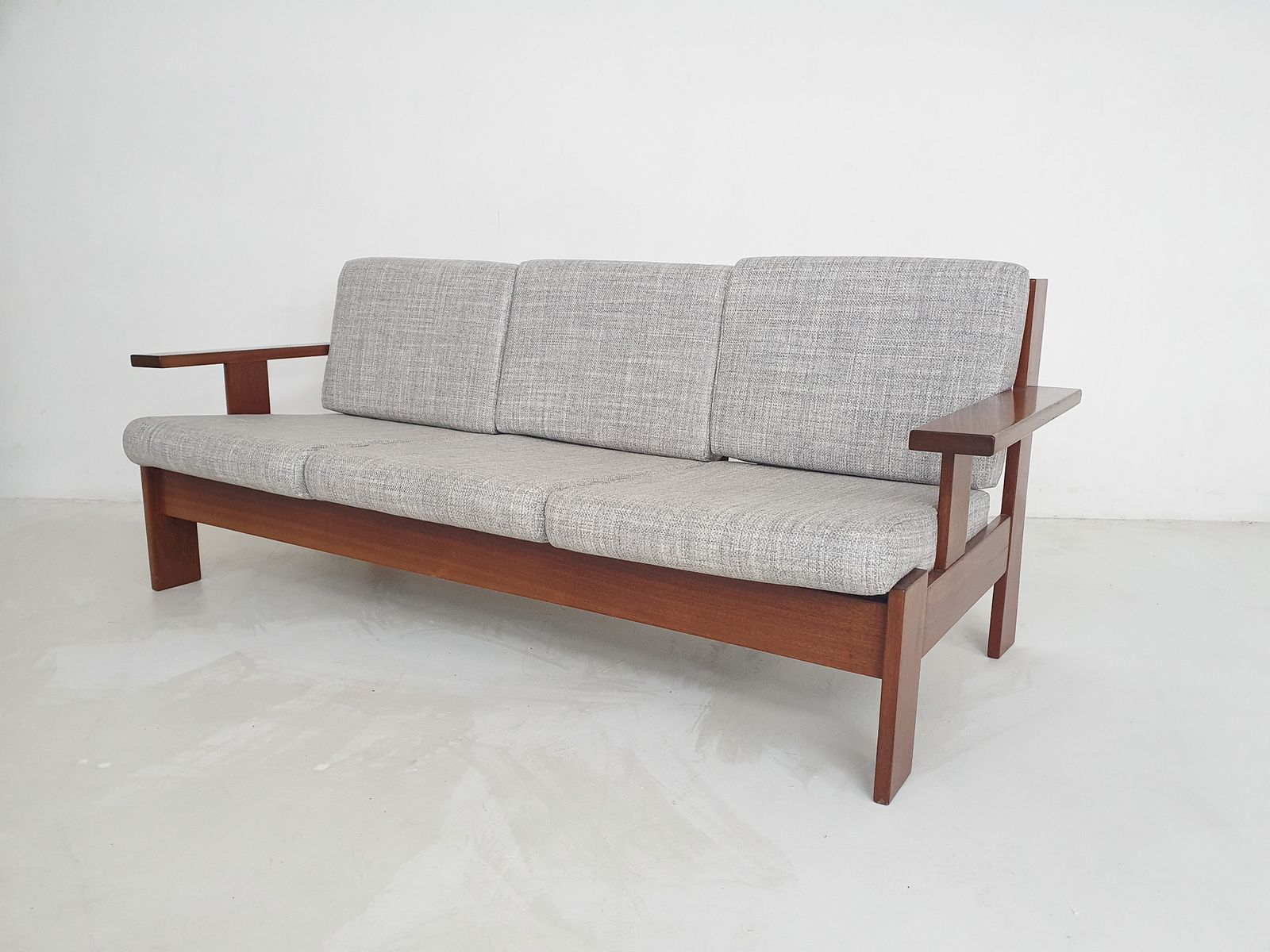 Mid Century Minimalistische Bank In Teakhout, Toegeschreven Aan Harry De Groot Voor Leolux, Nederland, Ca. Jaren 1950 photo furniture