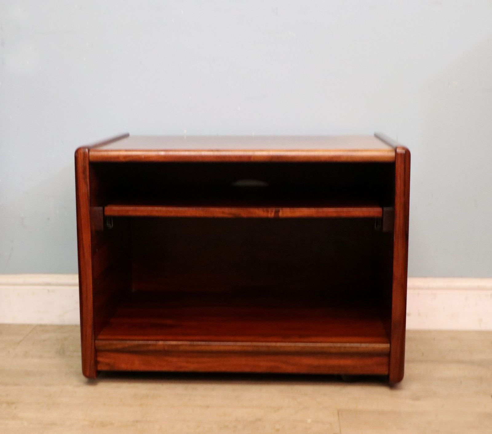 A Lovely Quality Mid Century Sumptuous Hardwood Veneered Television Stand photo furniture