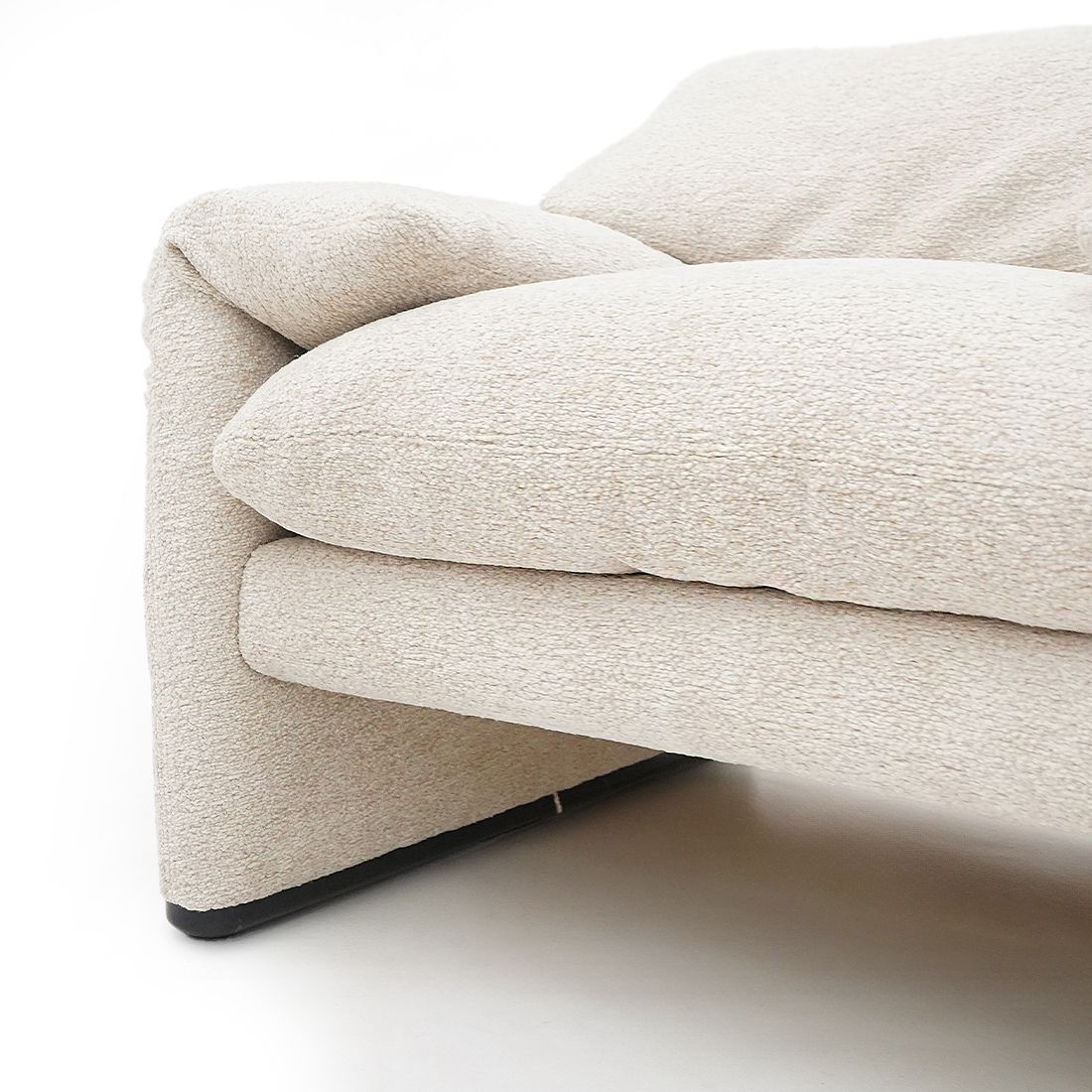 photo buy “Maralunga” Armchair With Pouf By Vico Magistretti For Cassina, 1970s