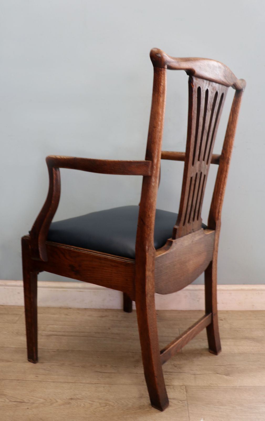Two Lovely Early 19th Century Country Made Elm And Ash Framed Carver Chairs photo vinterior