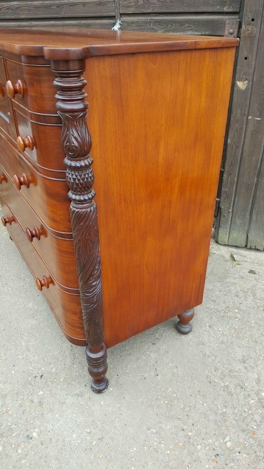 photo furniture Superb Quality Victorian Mahogany Chest Of Drawers Attributed To Samuel Mcintire