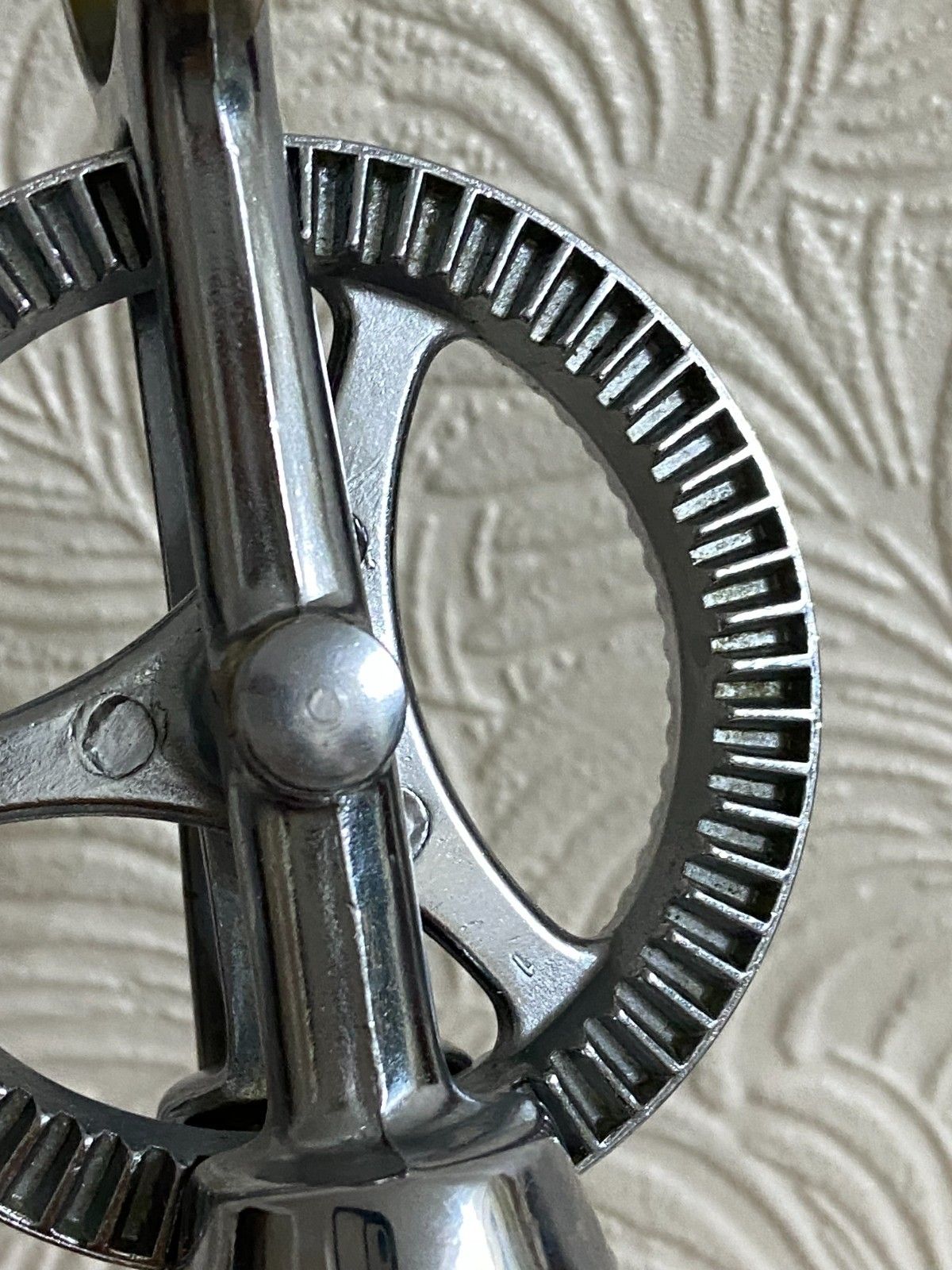 Vintage Prestige Stainless Steel Hand Whisk Mixer Egg Beater Made In England photo vintage