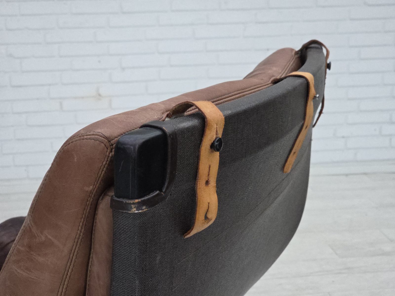 1970s, Swedish Design By Bruno Mathsson, Model "Pernilla",  Furniture Leather. photo for sale