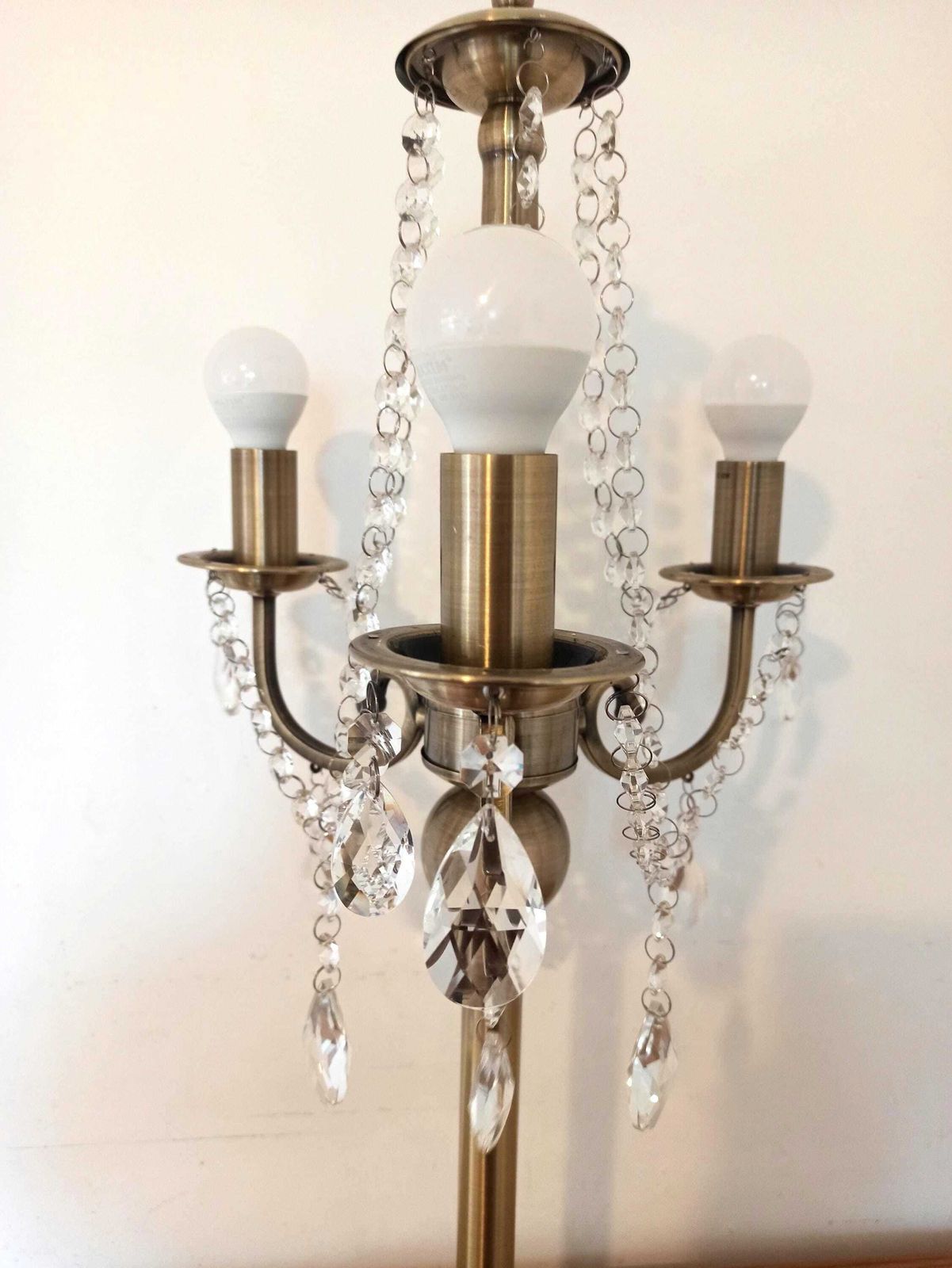 Polished Brass Table Lamp. Chandelier Style. Glass Bead Droplets photo Lighting