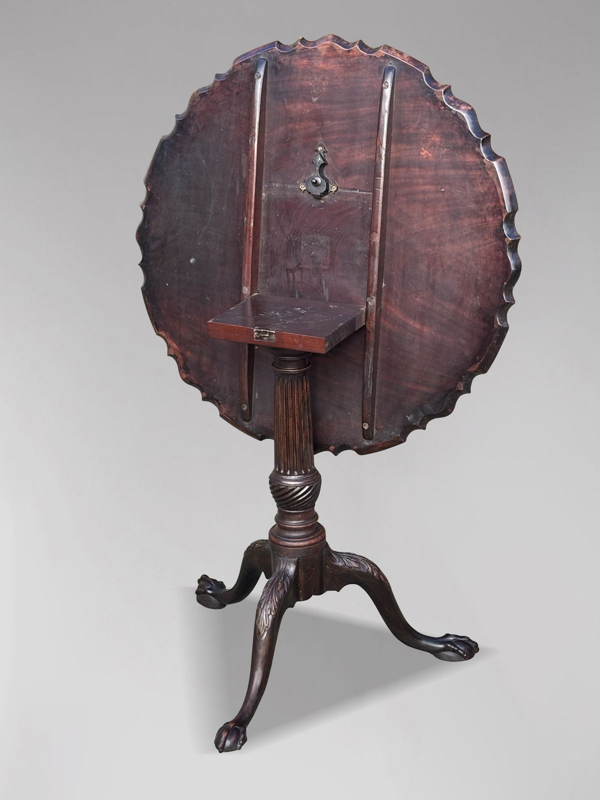 18th Century George III Period Mahogany Pie Crust Edge Tripod Table photo Furniture