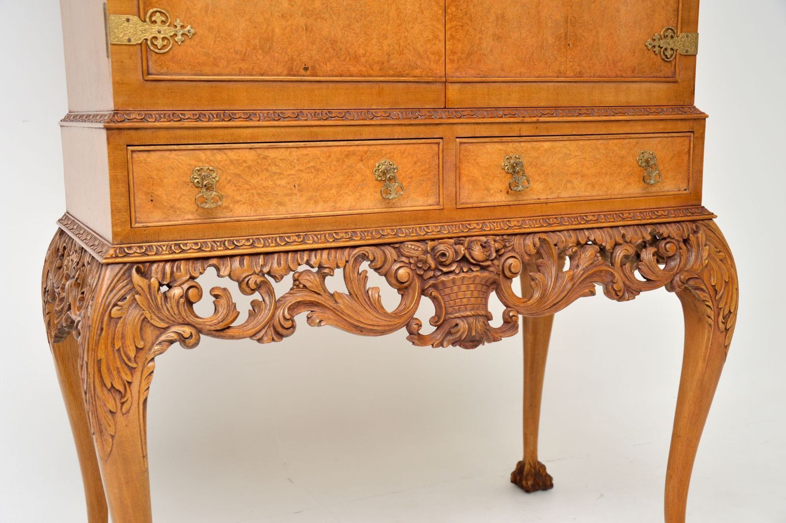 Antique Burr Walnut Queen Anne Style Cocktail Drinks Cabinet photo vinterior