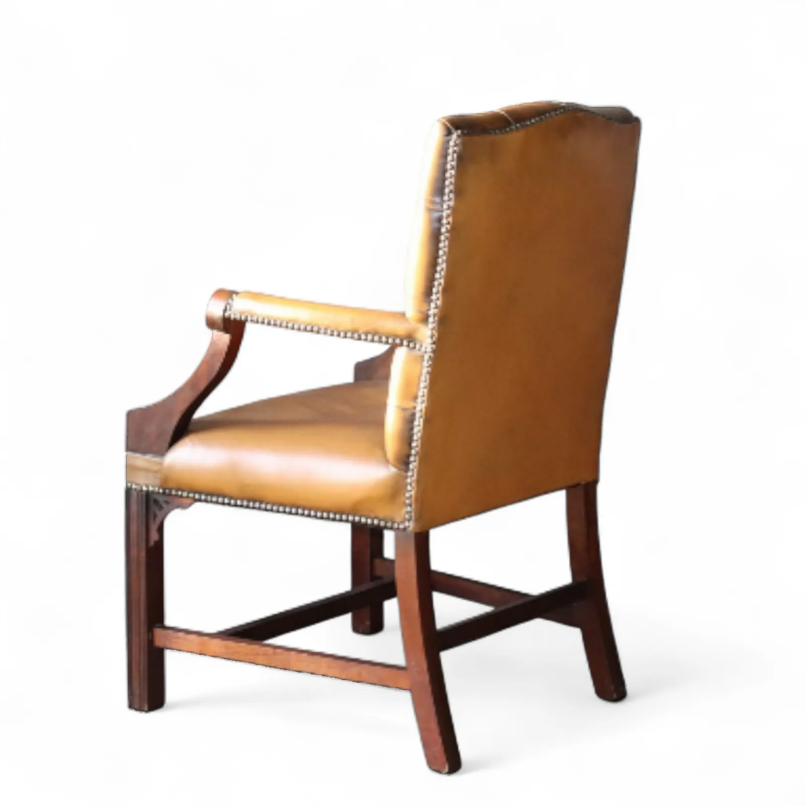 475.0 Vintage Tan Leather Gainsborough Georgian Style Chesterfield Chair / Armchair photo